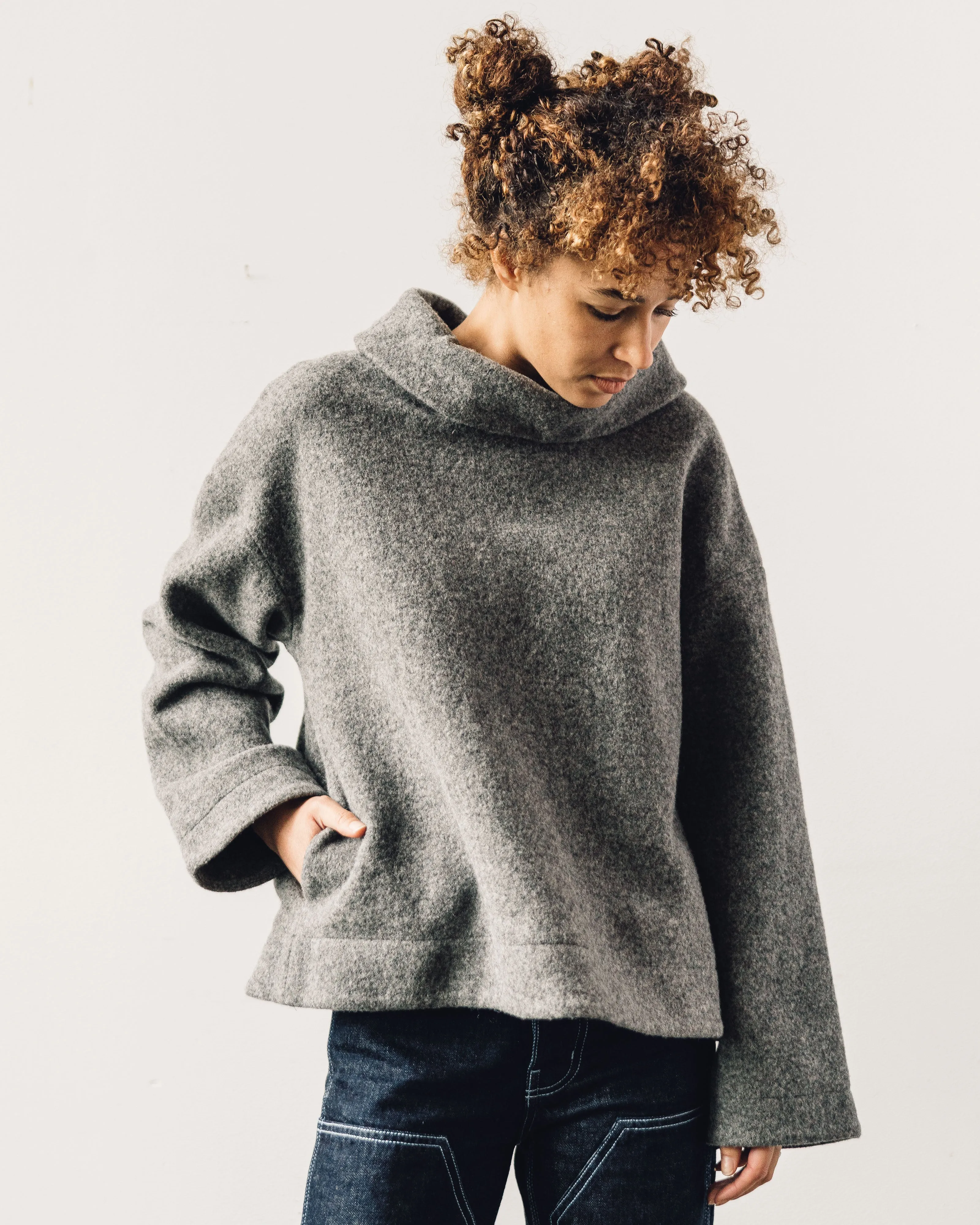 7115 Funnel Heavy Wool Jumper, Gray