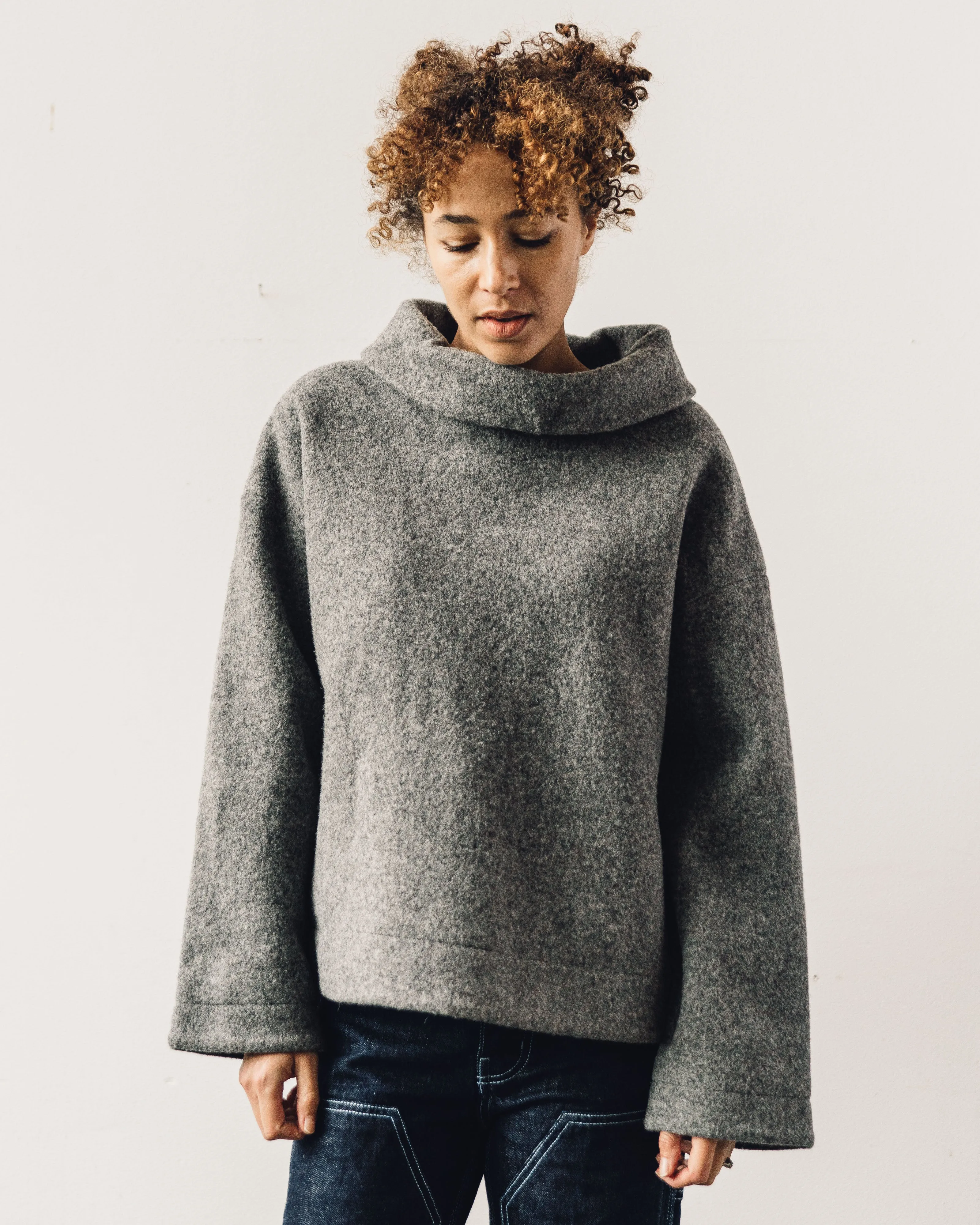 7115 Funnel Heavy Wool Jumper, Gray