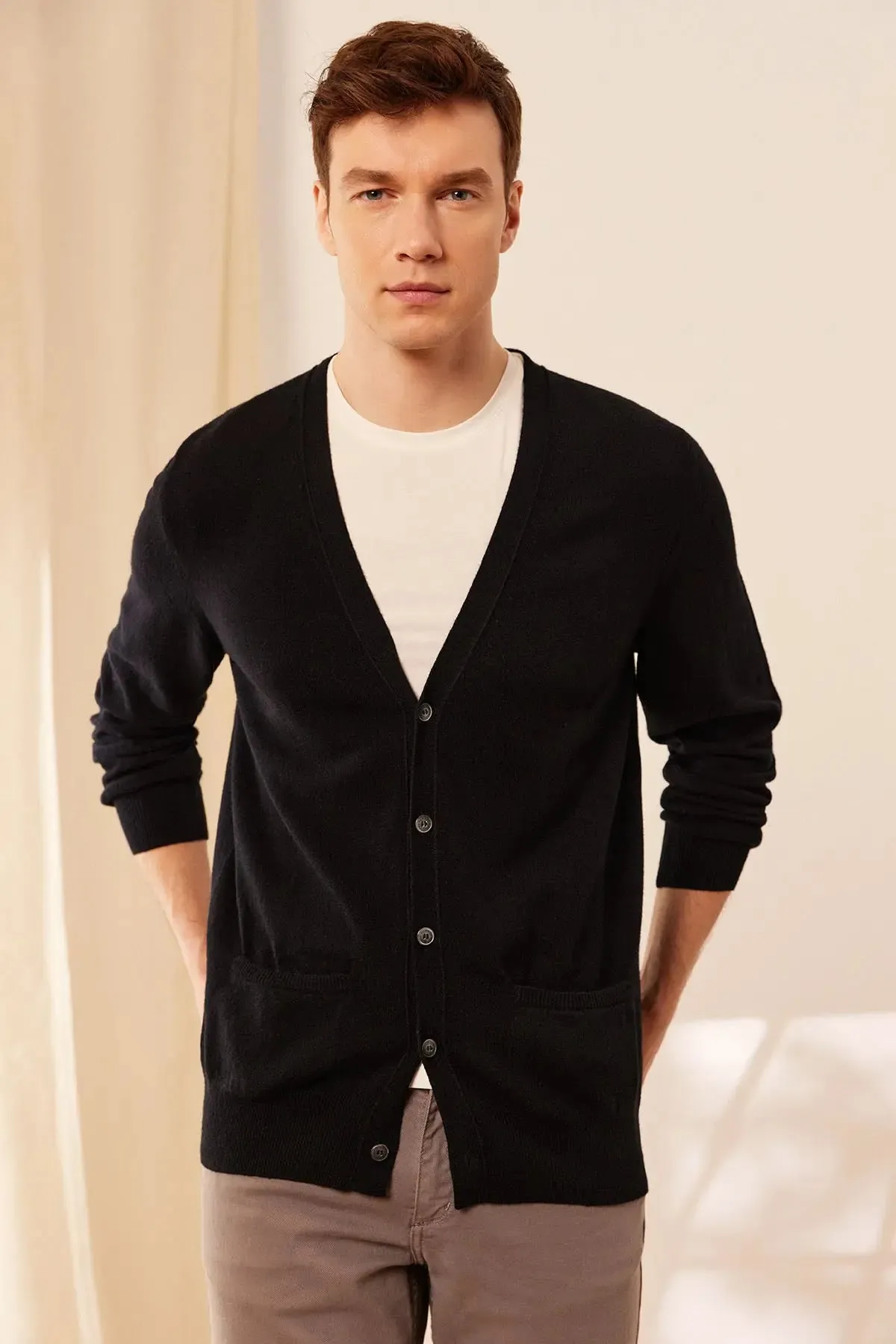 Black Pure Cashmere Arma V-Neck Long Sleeve Men's Cardigan