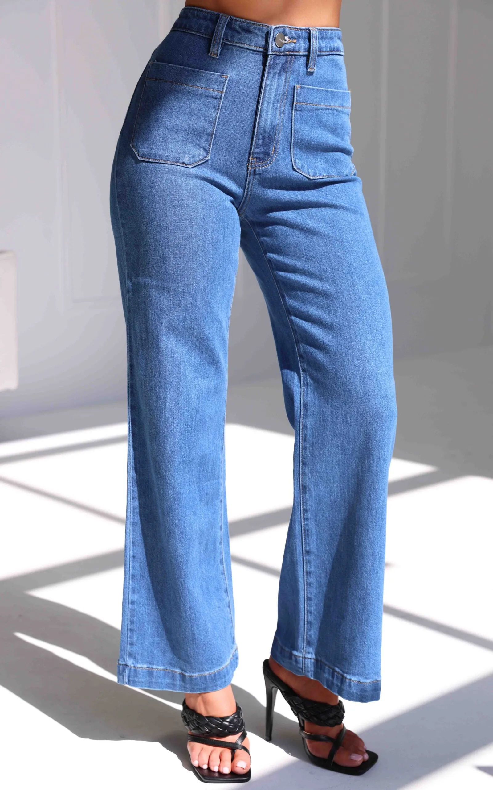 Tarsha Wide Leg Jeans - Mid Blue